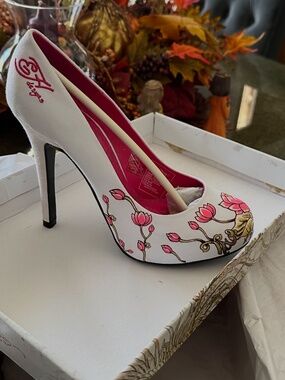 Ed Hardy Floral Platform Heels Size 7